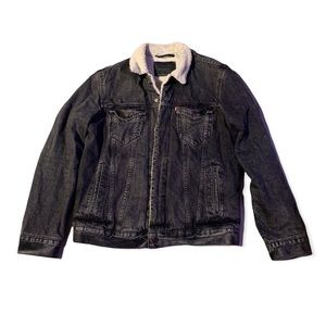 Levi’s Strauss Charcoal Black Jean with Sherpa Jacket